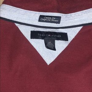Custom fit Tommy Hilfiger polo. All maroon colored